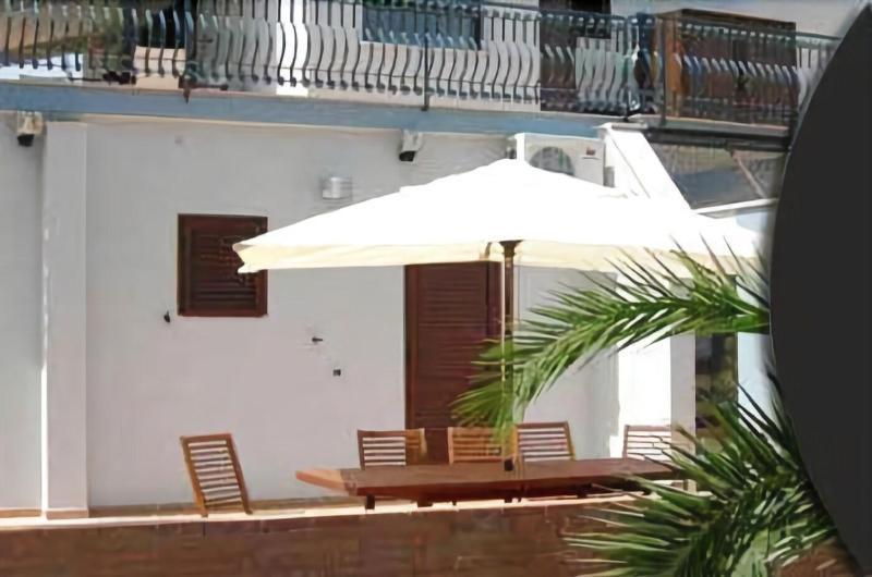 Bed And Breakfast Perla Del Sole Arenella  Exterior foto
