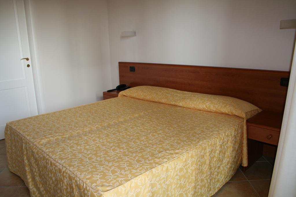 Bed And Breakfast Perla Del Sole Arenella  Habitación foto